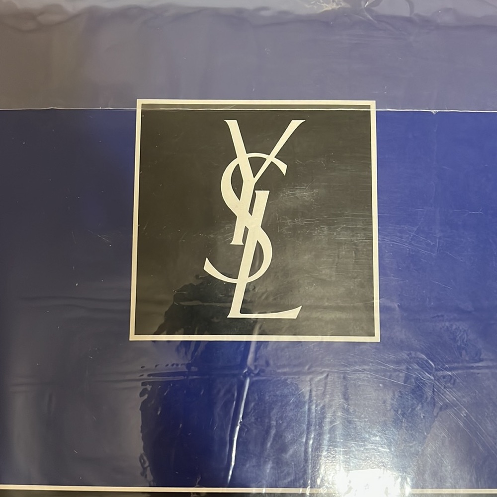 YSL blanket - Picture 4 of 11